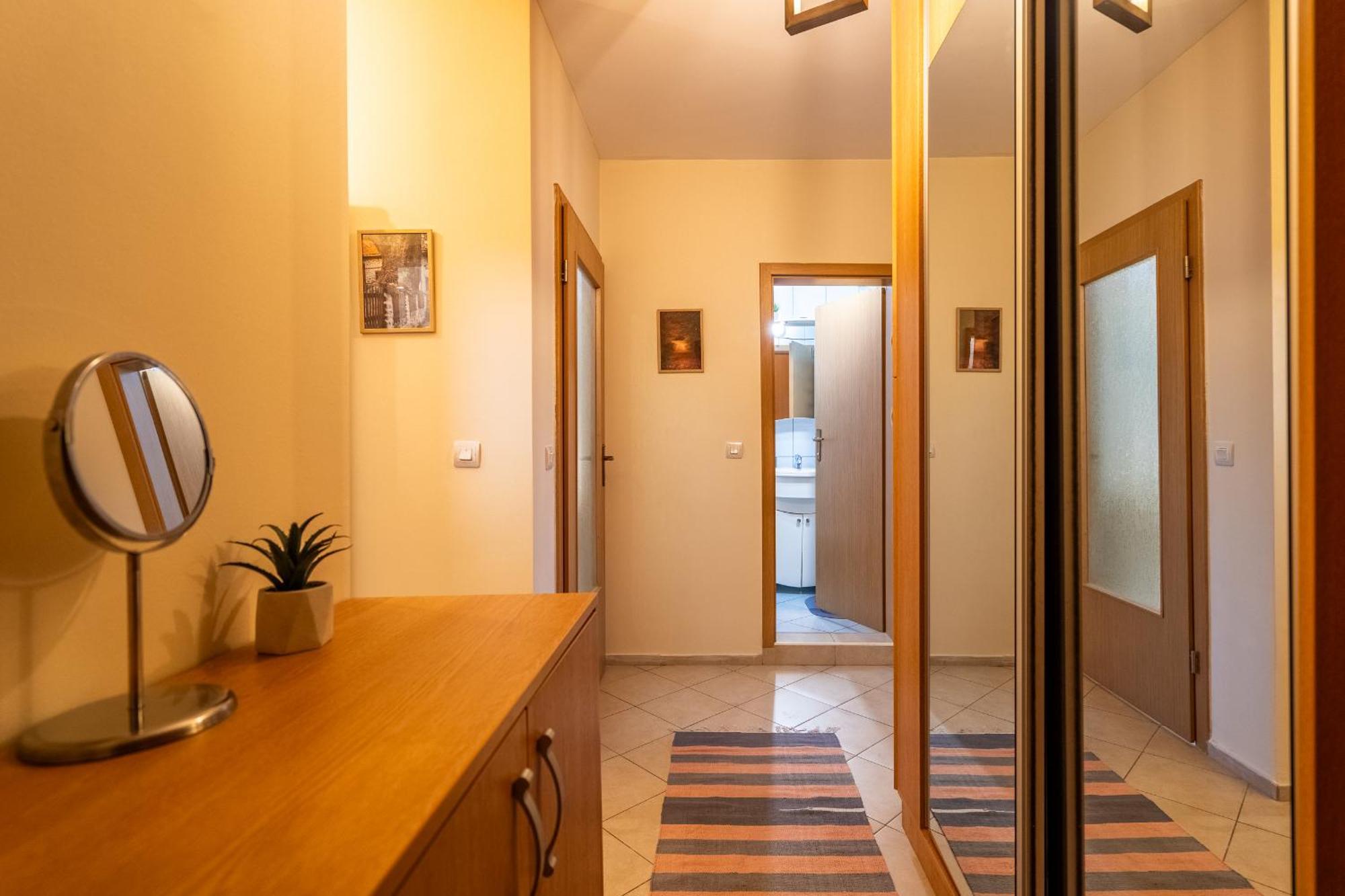 Premium Comfy 2Bdr Apt - Free Parking - Fast Wi-Fi Sofia Exterior photo